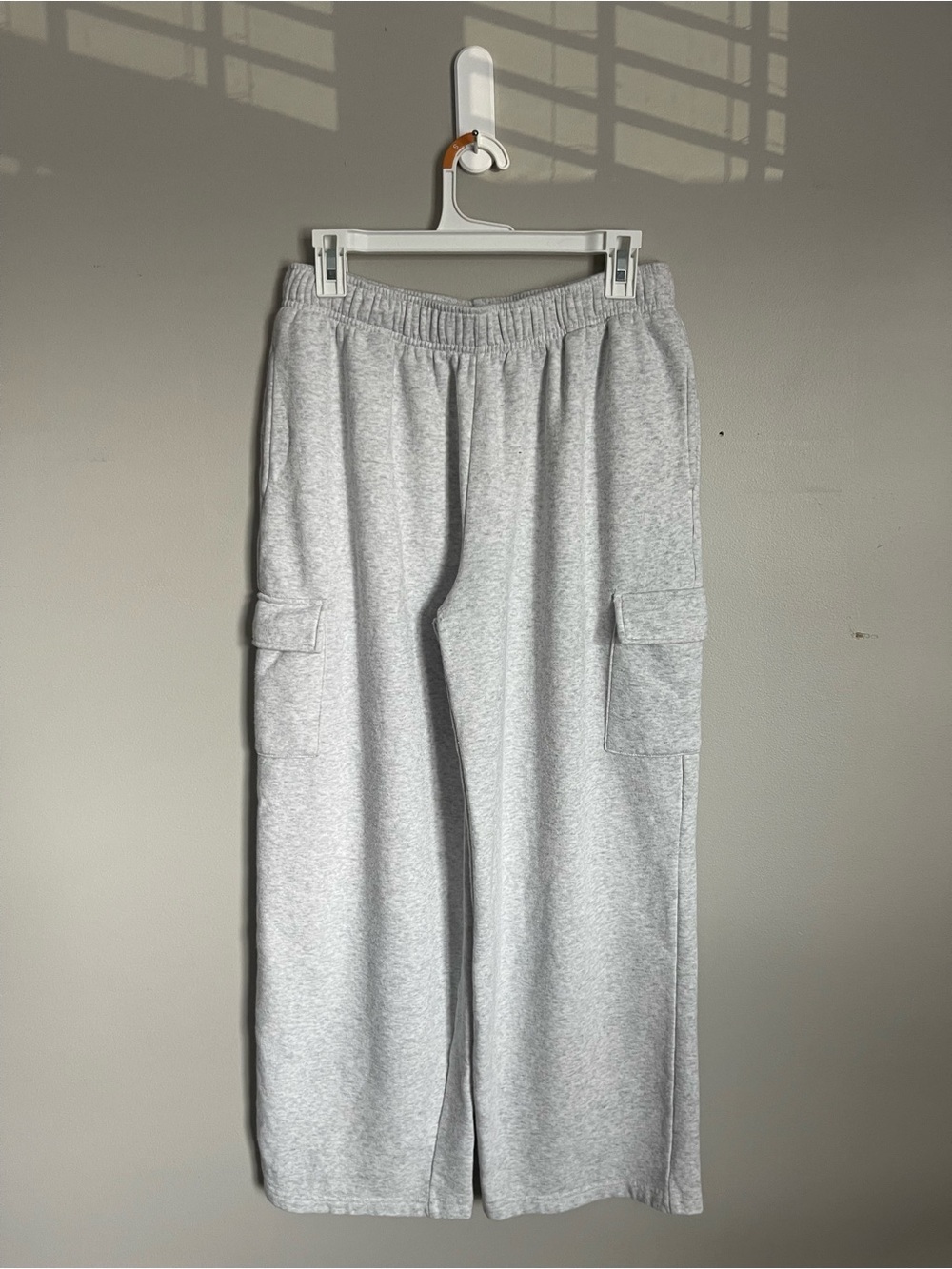 NO BOUNDARIES Light Heather Gray Cargo Wide Leg Joggers Sz M